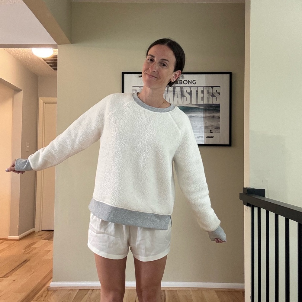 Vineyard Vines White and Gray Crew Neck Sweater